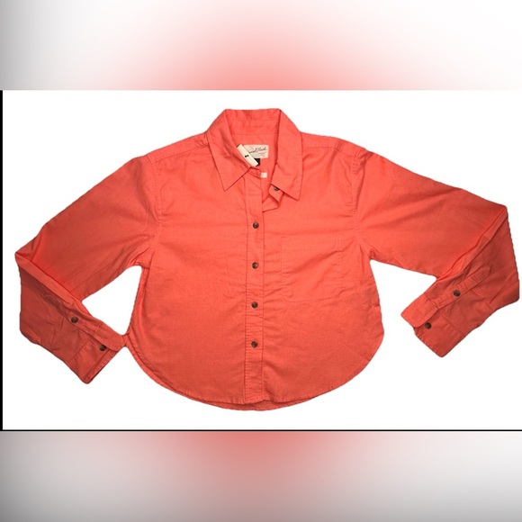 Women's Long Sleeve Button Down Cropped Shirt  Universal Thread Coral - Picture 1 of 9